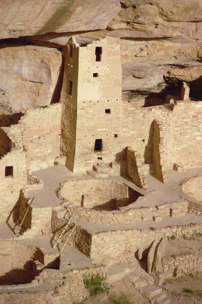 Remains of Pueblo Indian Cliff Dwellings, built 11th-14th centuries by Unbekannt Unbekannt